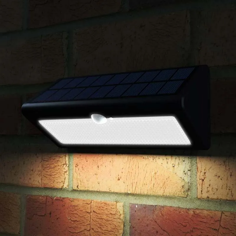 Solárne bezpečnostné osvetlenie SolarCentre Eco Wedge Pro 500 lm s pohybovým senzorom