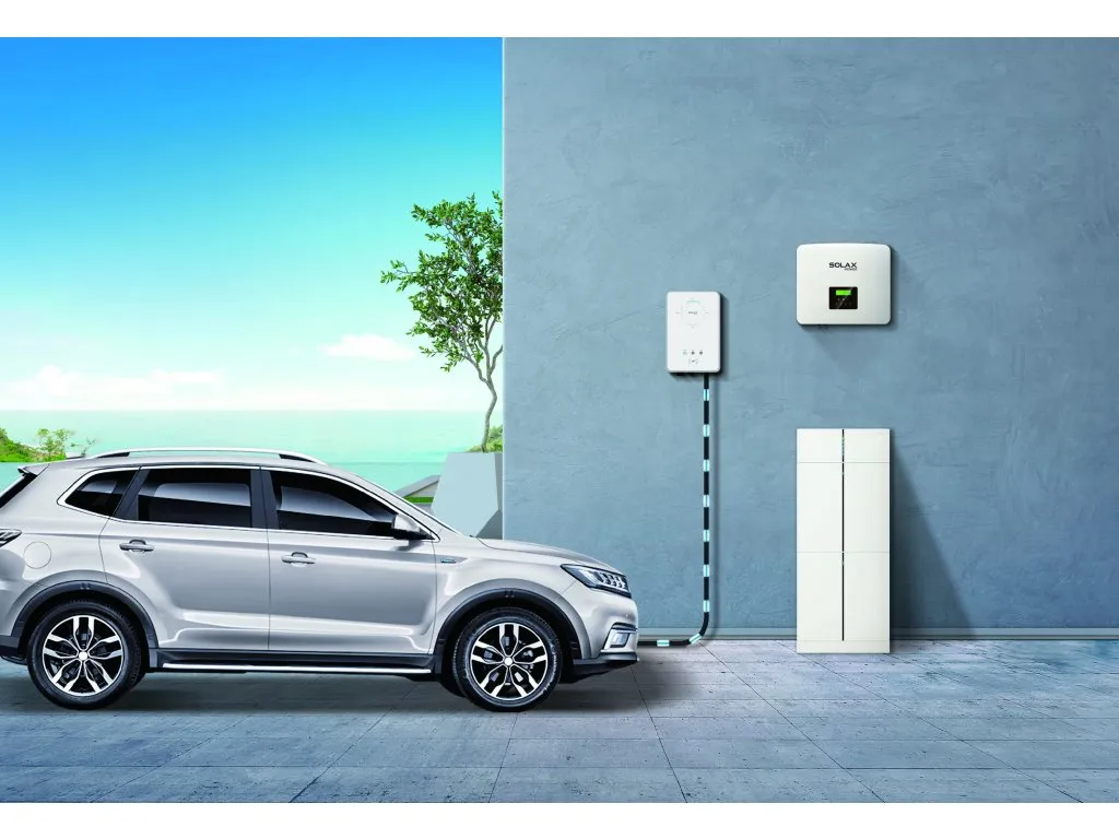 Trojfázový Wallbox SolaX X3-EVC11K G2 (PXH), kábel 6m, 16A, WiFi