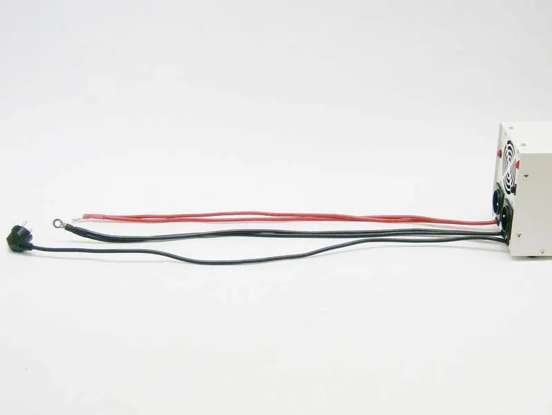 Záložný zdroj ZZ24 12V 230V 700W sínusový