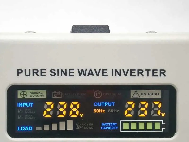 Záložný zdroj ZZ30 48V 230V 2100W sínusový