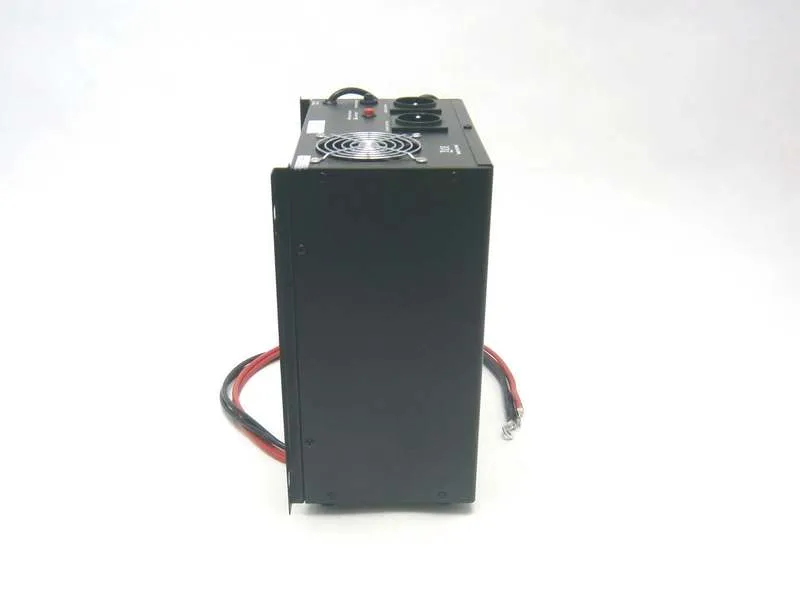 Záložný zdroj ZZ44 12V 230V 700W sínusový závesný